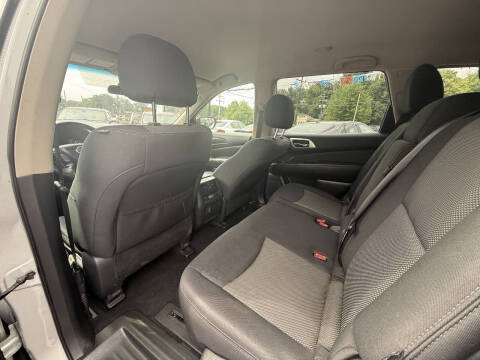 2018 Nissan Pathfinder S