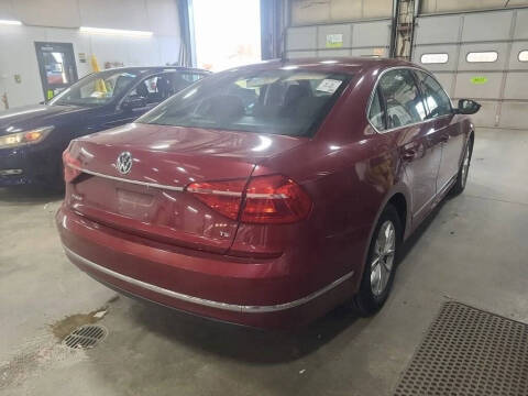 2016 Volkswagen Passat 1.8T S