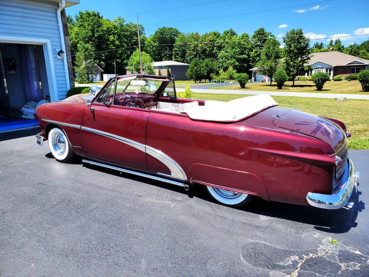 1949 Ford Cabriolet 10