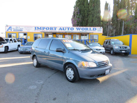 2003 Toyota Sienna for sale at Import Auto World in Hayward CA