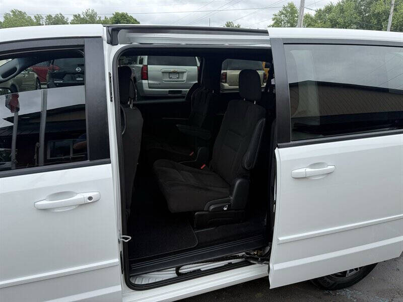 2016 Dodge Grand Caravan American Value Package