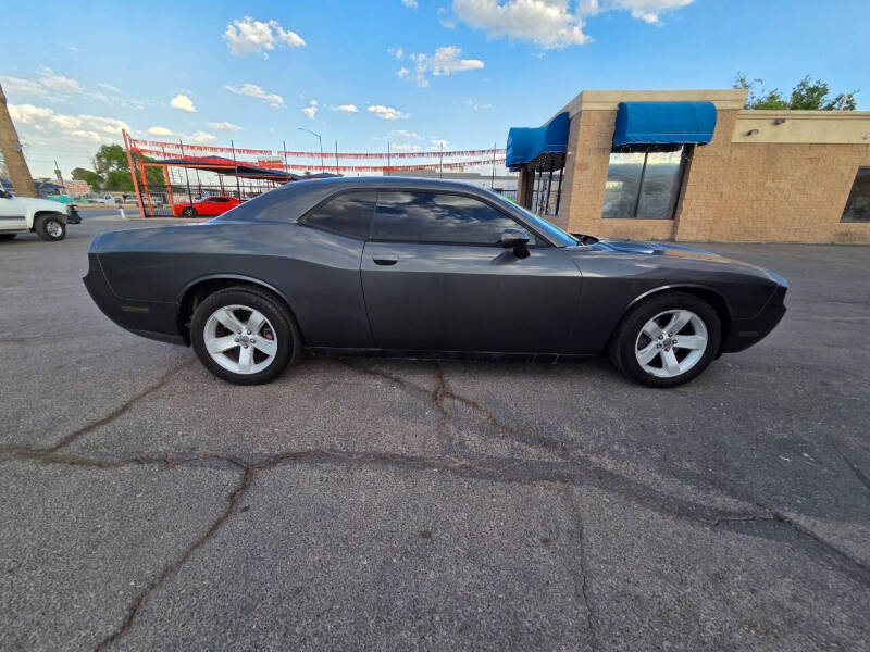 2014 Dodge Challenger SXT