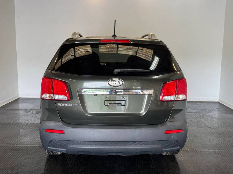 2011 Kia Sorento LX