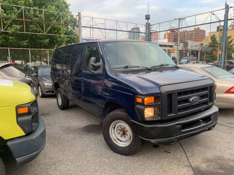 2010 Ford E-Series E-350 SD