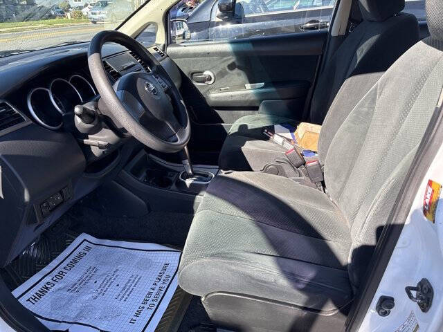 2011 Nissan Versa 1.8 S