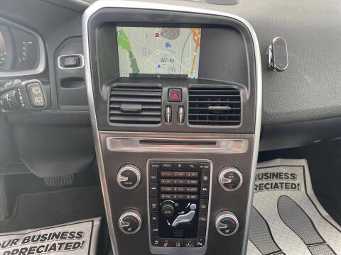 2016 Volvo XC60 T6 Platinum