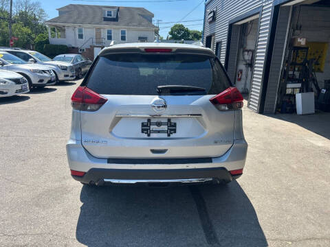 2018 Nissan Rogue S