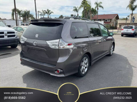 2013 Toyota Sienna SE 8-Passenger