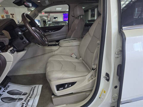 2015 Cadillac Escalade ESV Luxury