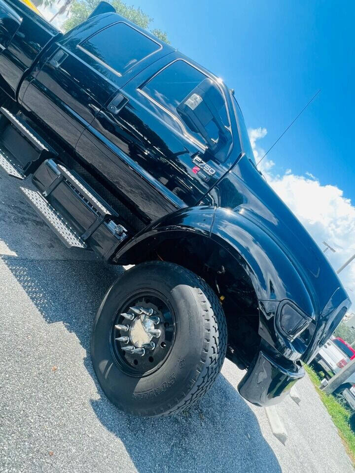 2008 FORD F-750 Cab - $58,000
