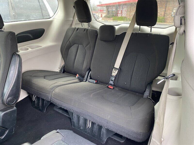 2017 Chrysler Pacifica LX