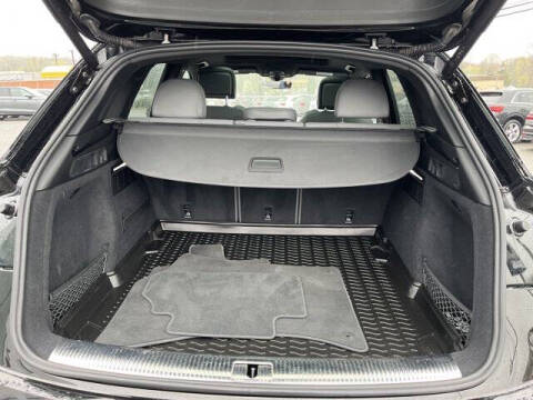 2022 Audi SQ5 3.0T quattro Premium Plus