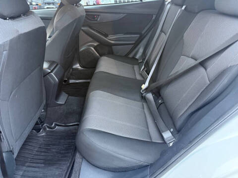 2019 Subaru Impreza 2.0i