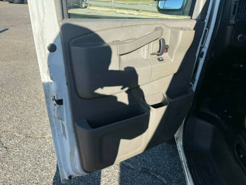 2017 GMC Savana 3500