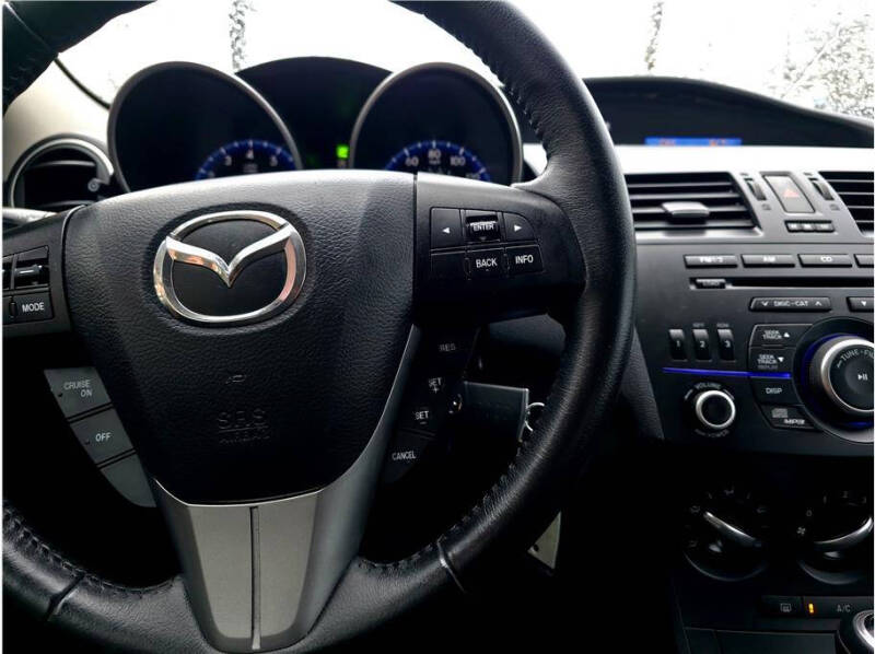 2012 Mazda MAZDA3 i Touring