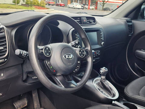 2018 Kia Soul +