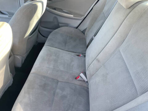 2013 Toyota Corolla LE