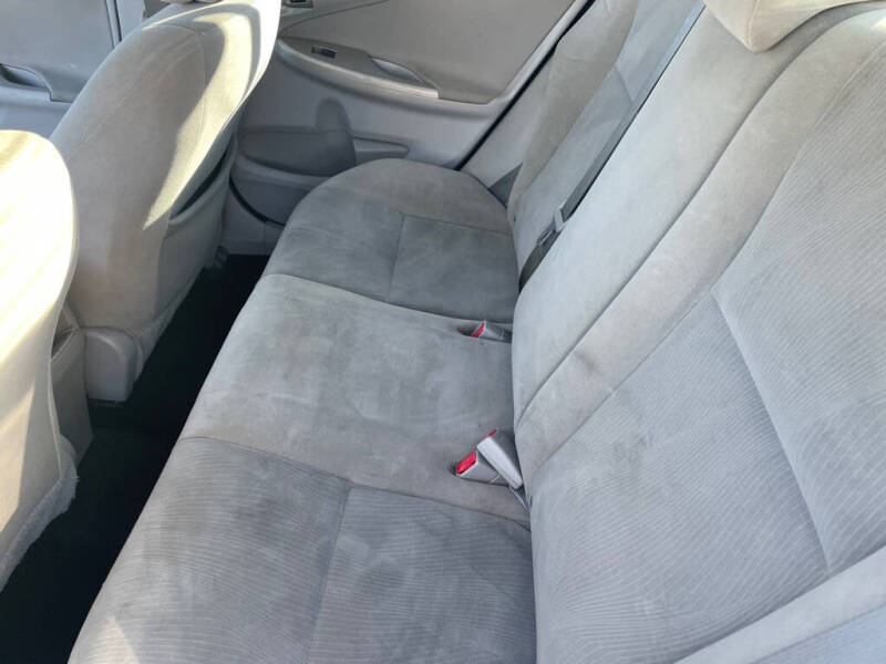 2013 Toyota Corolla LE