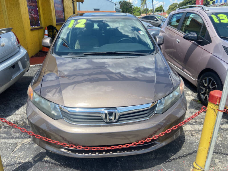 2012 Honda Civic for sale at Versalles Auto Sales in Hialeah FL