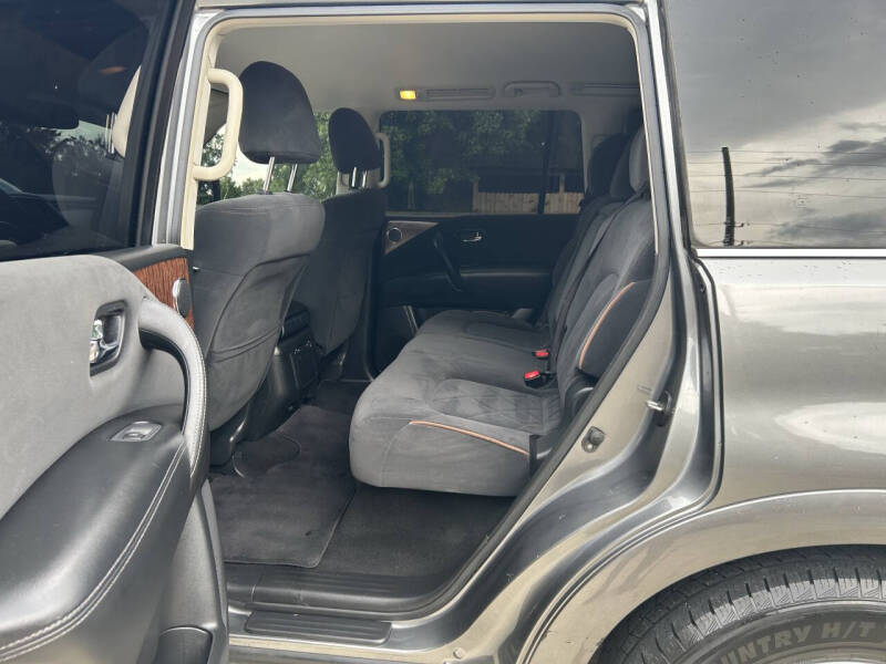 2017 Nissan Armada SV