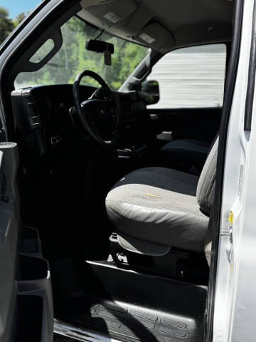 2020 Chevrolet Express 2500