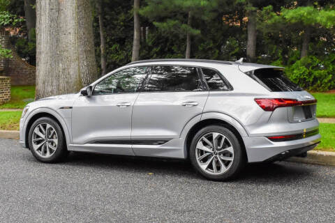 2021 Audi e-tron quattro Premium Plus