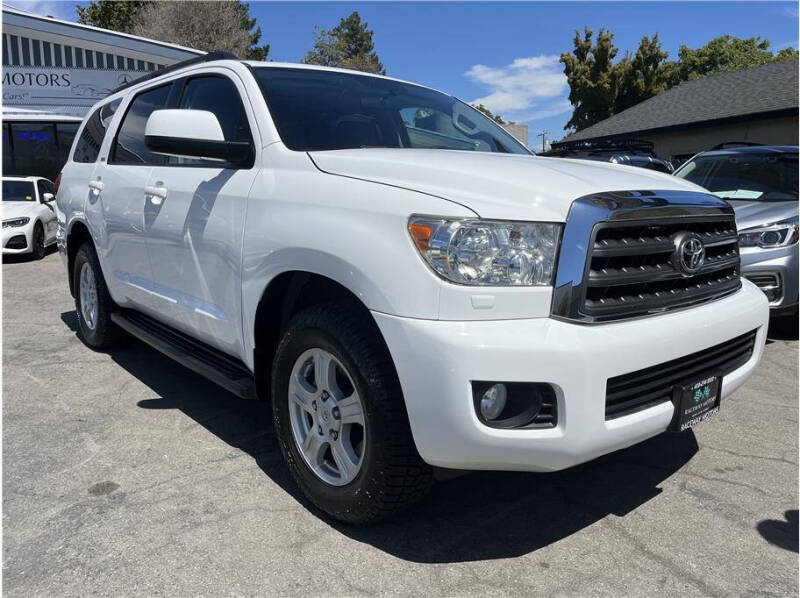 2016 Toyota Sequoia SR5