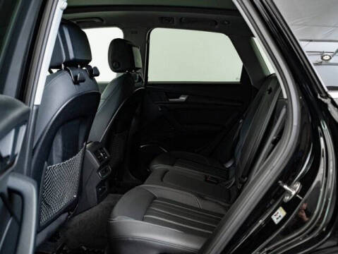 2023 Audi Q5 quattro Premium 40 TFSI