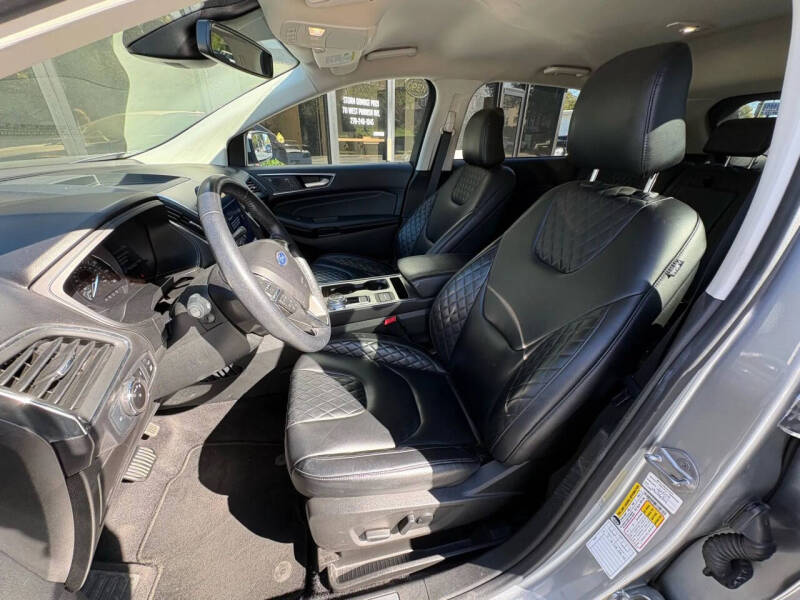 2023 Ford Edge Titanium