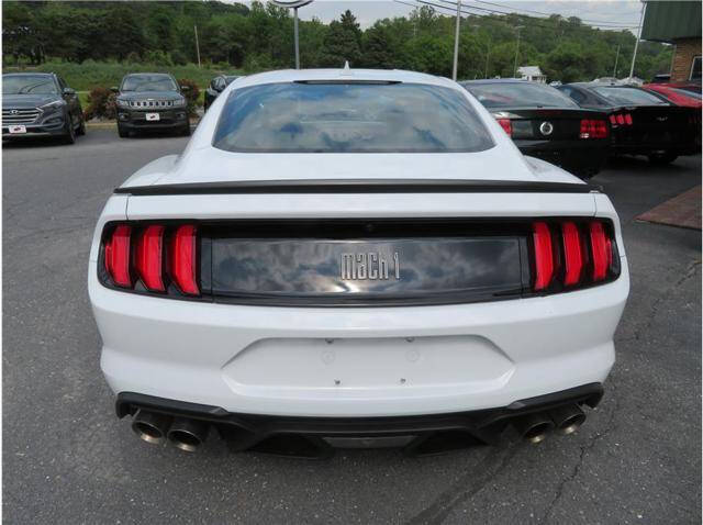 2022 Ford Mustang Mach 1