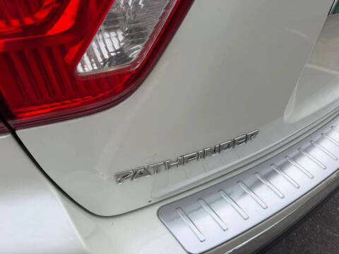2020 Nissan Pathfinder Platinum