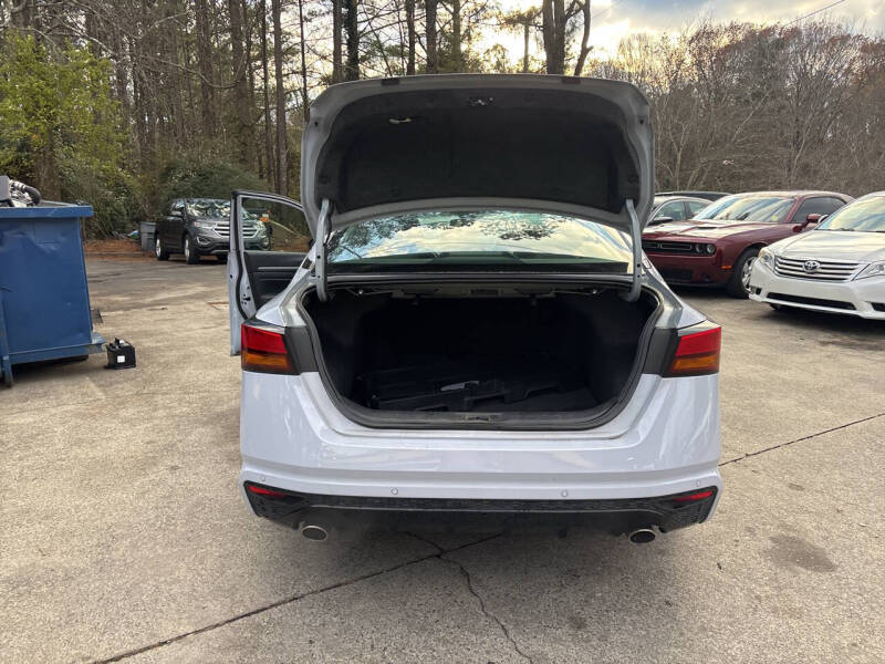 2025 Nissan Altima 2.5 SR