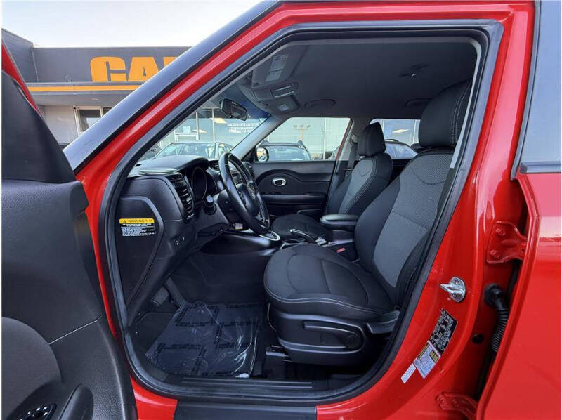 2019 Kia Soul +