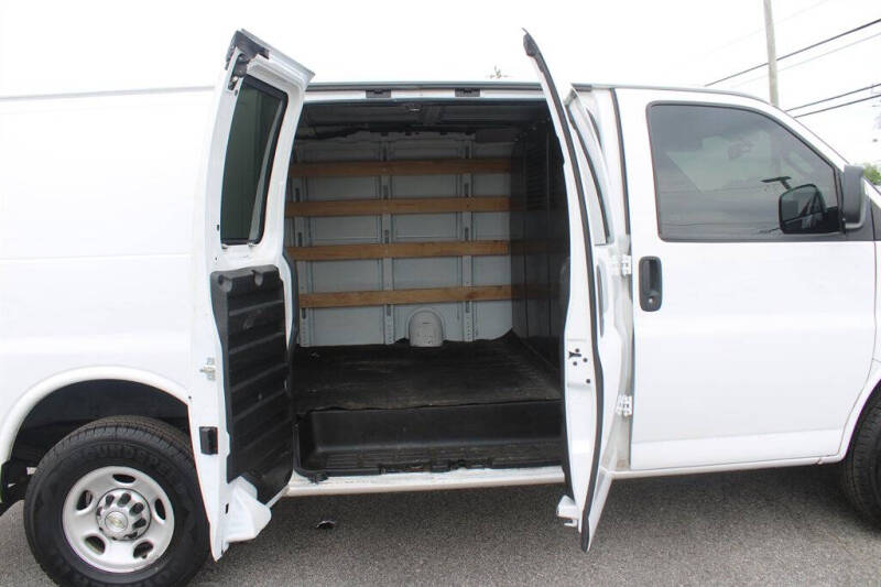 2021 Chevrolet Express 2500
