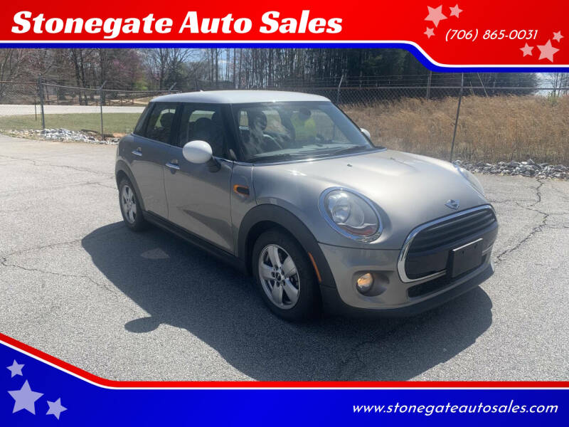 2017 MINI Cooper Base's photo