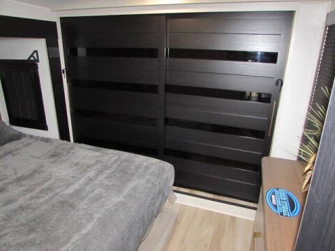 2025 Forest River 38 VERANDA