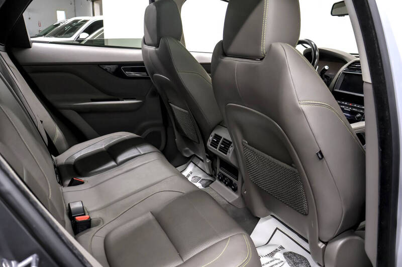 2018 Jaguar F-PACE 35t R-Sport