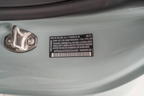 2025 Porsche 911 Carrera