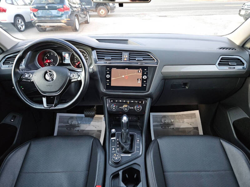 2018 Volkswagen Tiguan 2.0T SEL 4Motion