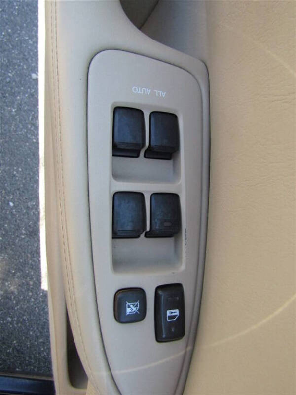 2004 Lexus ES 330
