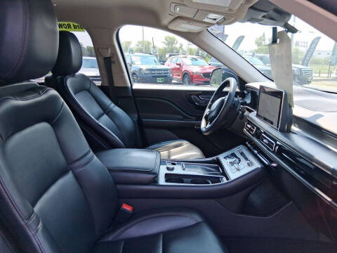 2022 Lincoln Aviator Livery