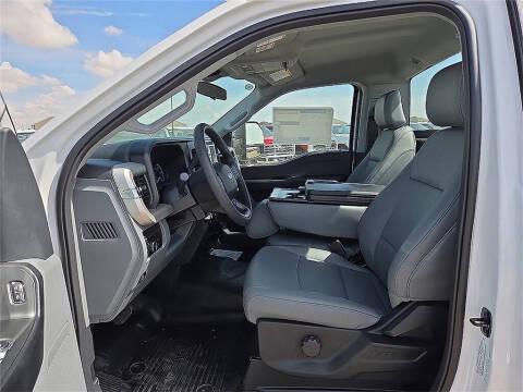 2025 Ford F-600 Super Duty