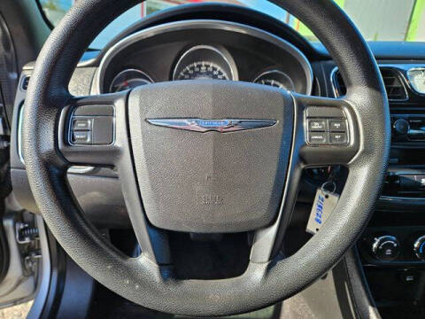 2014 Chrysler 200 LX