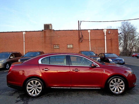 2014 Lincoln MKS