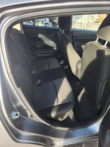 2021 Mitsubishi Mirage LE