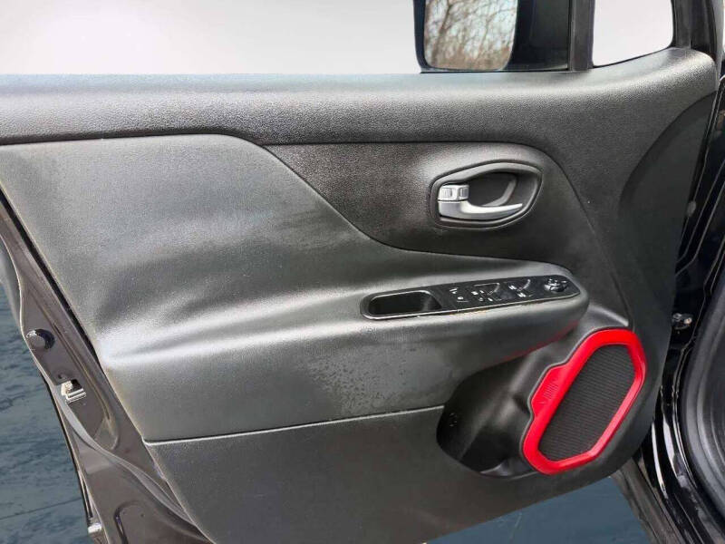 2015 Jeep Renegade Trailhawk