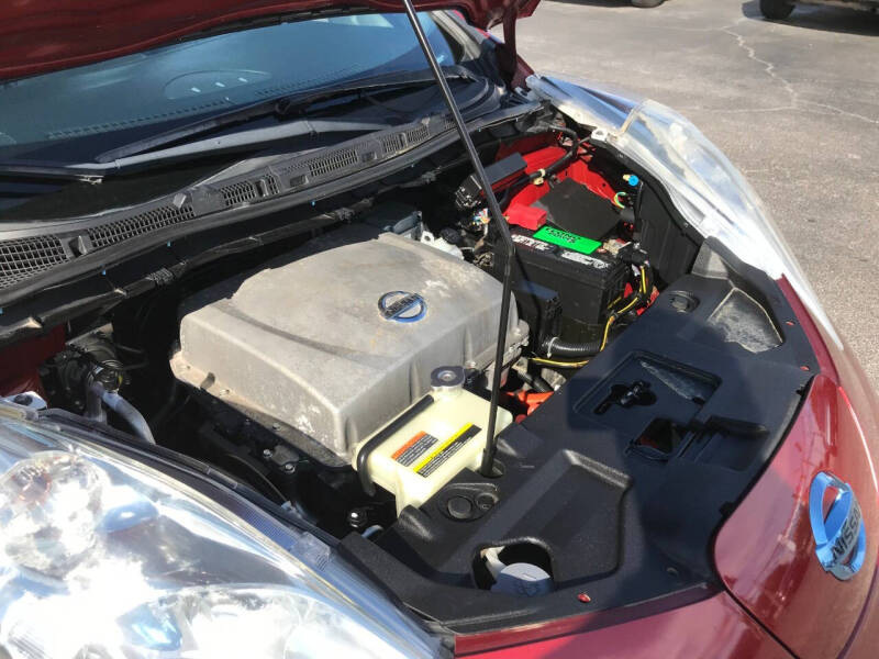 2013 Nissan LEAF S