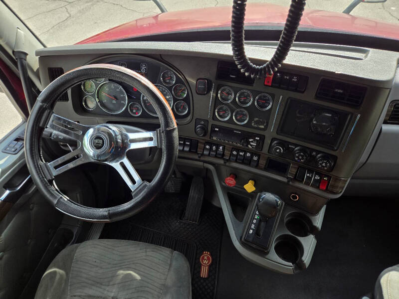 2016 Kenworth T680