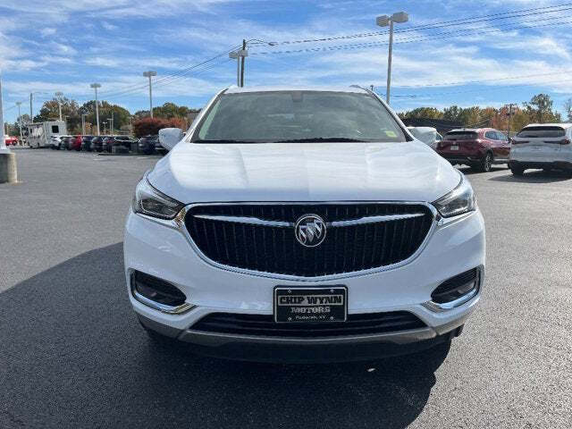 2020 Buick Enclave 2
