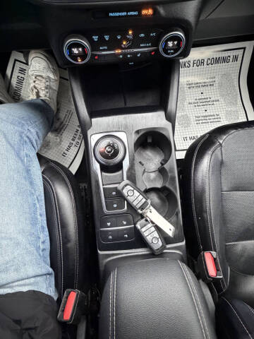 2020 Ford Escape Titanium